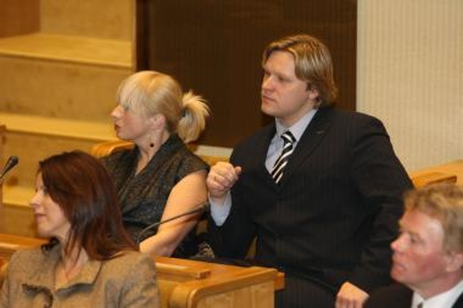 Seime neatsisakoma fizinių asmenų bankroto idėjos