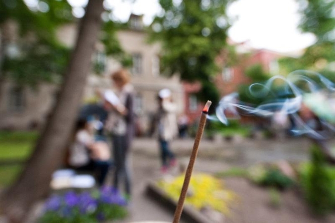Smilkalai ir žvakės namuose – kvepia, bet lėtai nuodija