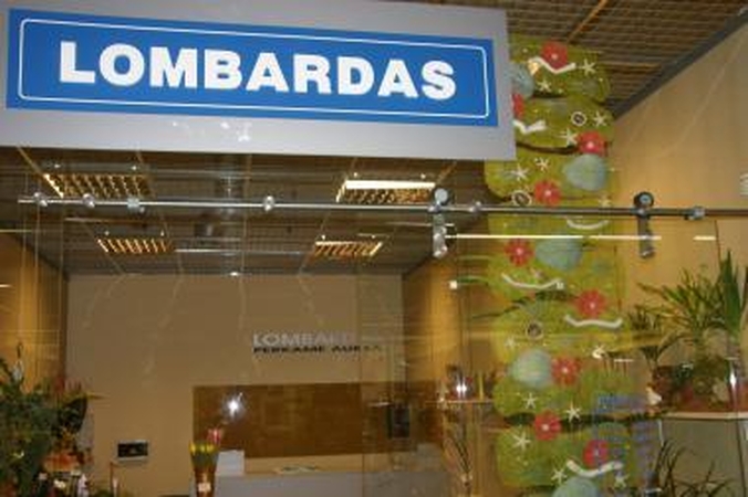 Lombarde pasigesta daiktų už 3000 litų