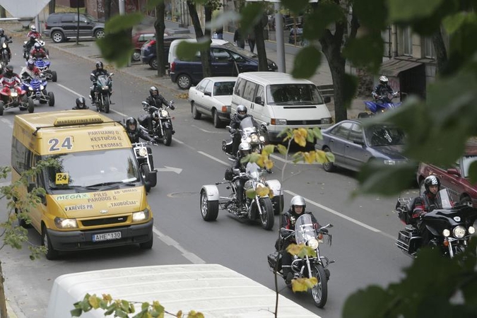 „Bike Show Millenium": eismas šventės metu