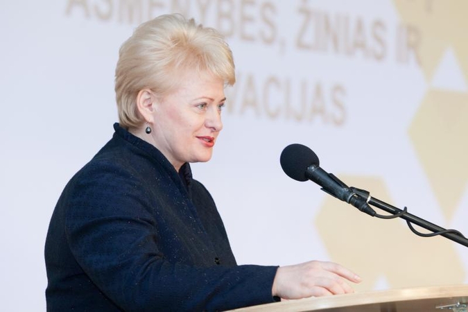 D.Grybauskaitė: Lietuvoje gerėja sąlygos siekti mokslo, meno ir verslo aukštumų