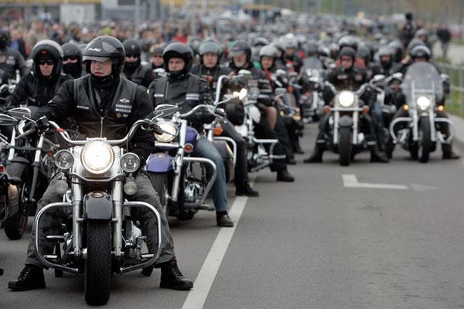 Per baikerių sezono atidarymą - motociklininko gaudynės