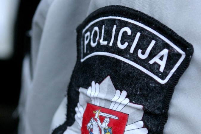 Policijai melagingai pranešta apie Elektrėnuose pagrobtą merginą
