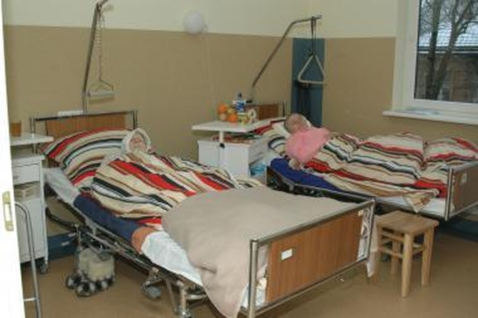 Slaugos ligoninės darbuotojams vėluoja atlyginimai