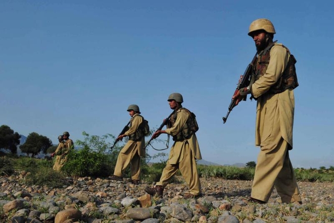 Pakistane per JAV bepiločio lėktuvo ataką žuvo dešimt kovotojų