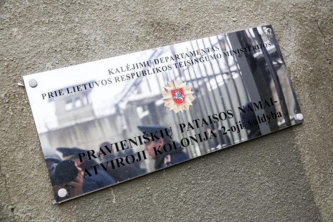Tiriant Pravieniškių skandalą apklaustas generolas S. Madalovas