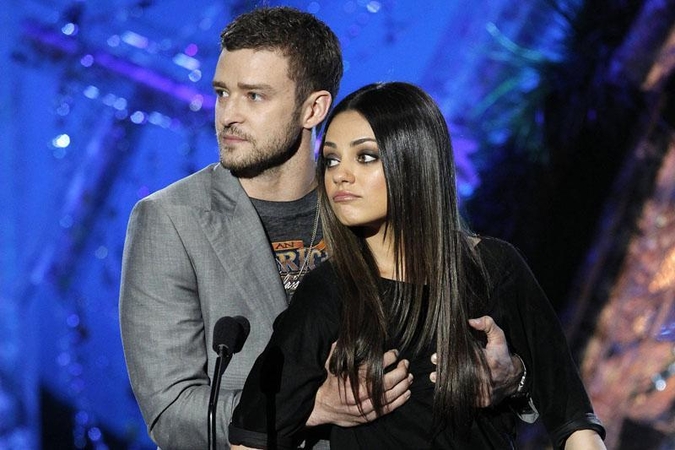 Aktorė Mila Kunis nelinkėtų savęs nė vienam vaikinui