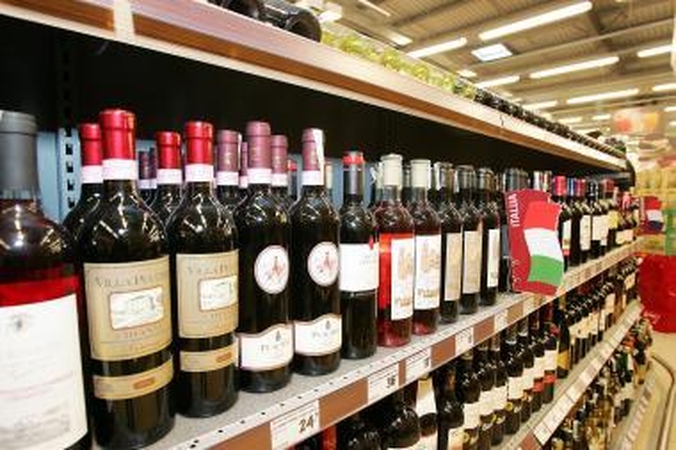 Aludariai: Vyriausybė „pamiršo" akcizą vynui