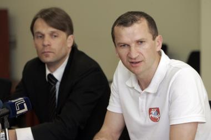 Dvikova su grandais - finansinis išsigelbėjimas rankiniui