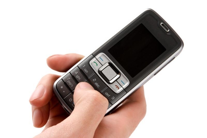 Į Pravieniškių pataisos namus bandyta permesti 19 telefonų