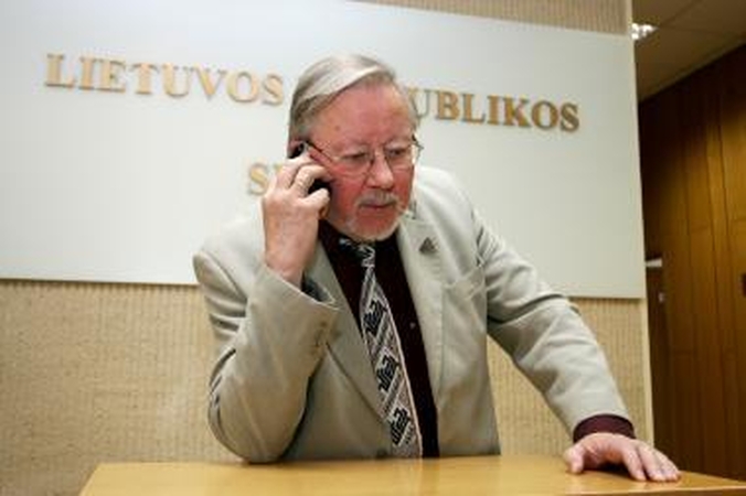 V.Landsbergis teigia nenorįs bylinėtis su V.Petkevičiaus vaikais