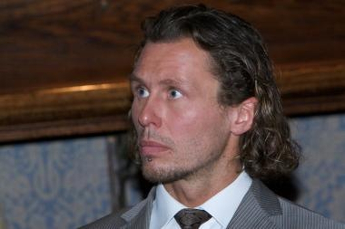 L.Karaliaus sveikatos būklė Indijos ligoninėje - neaiški