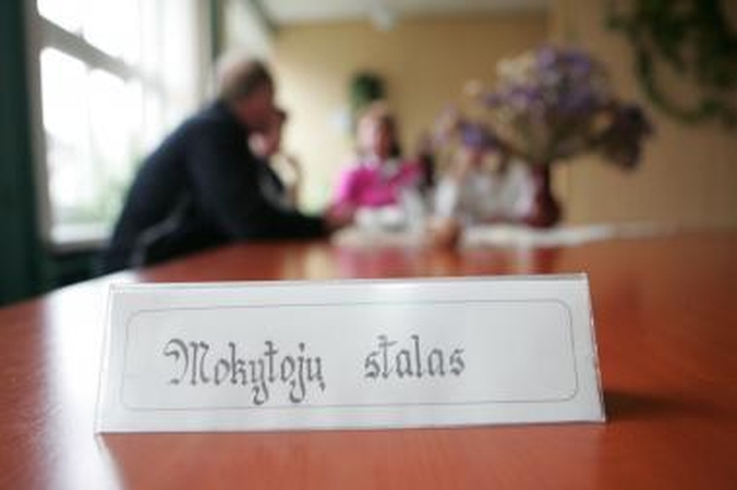 Kai kurie Šakių rajono mokytojai gavo kalėdines premijas 