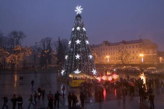 Savivaldybės darbuotojai ruošiasi disko vakarėliui
