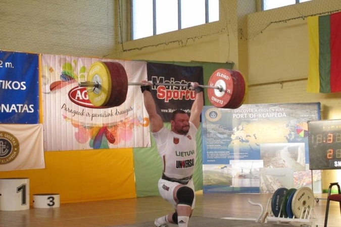 Susirinkusieji į sunkiosios atletikos čempionatą nepažino R.Vyšniausko