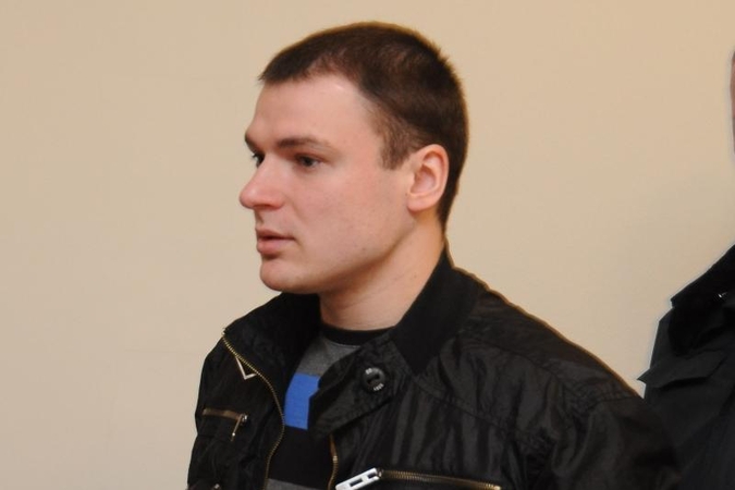 E.Voitechovskis suklupo antroje kovoje  