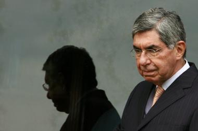 Kosta Rikos prezidentas susirgo kiaulių gripu