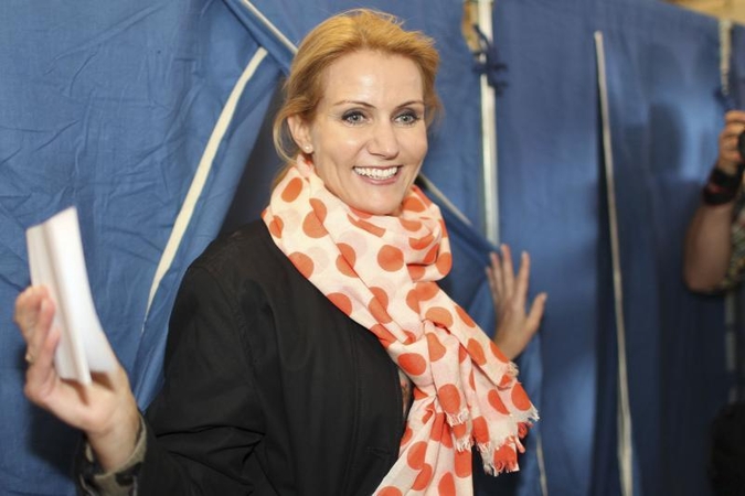 Danijos išrinktoji premjerė žada formuoti trijų partijų vyriausybę