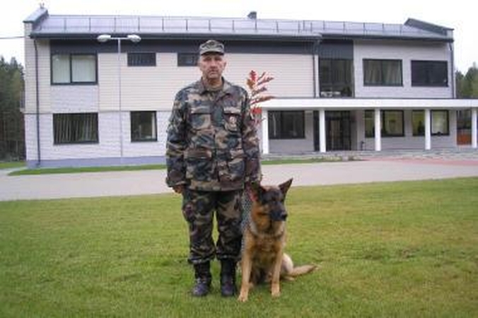 Šuo aptiko užtaisytą šautuvą