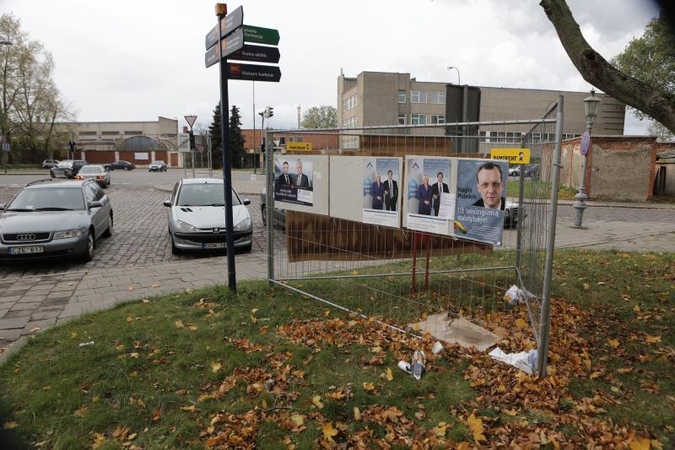 Politikai Klaipėdoje reklamuojasi ir tylos dieną 