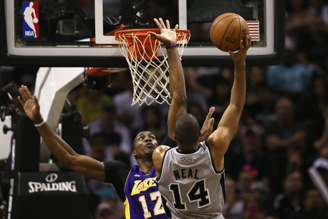 NBA atkrintamosios: pirmasis turas - be staigmenų (komentarai)
