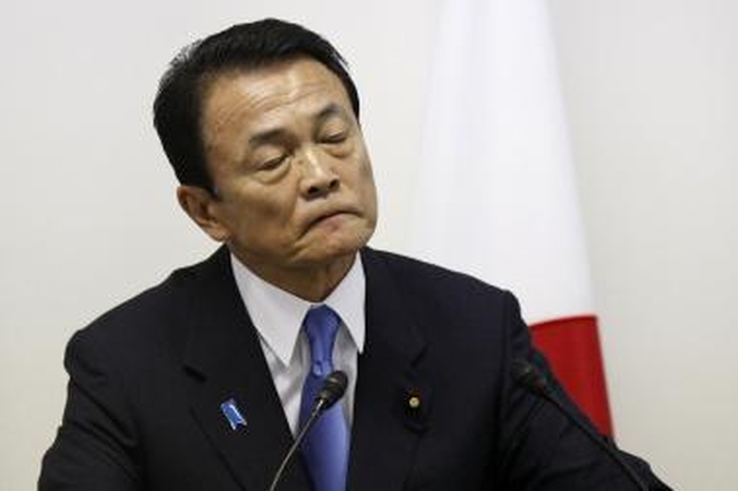 Japonijos premjeras paleido parlamentą ir šaukia rinkimus