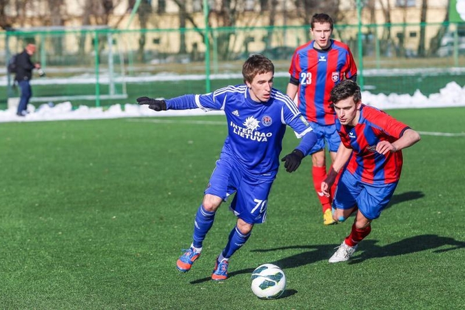 Futbolo lygos startas Kaune: čempionai įveikė „Dainavą“
