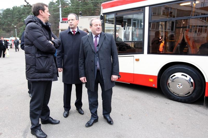 A.Zuokas „troleibusų skandale“ nemato pavaduotojo atsakomybės