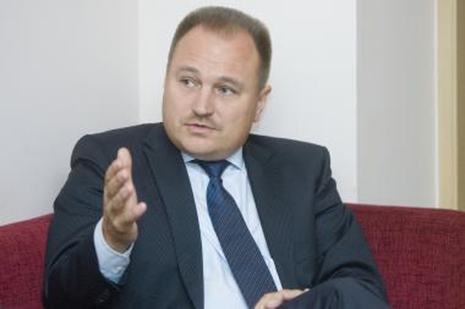Kandidatas į Aukščiausiojo Teismo vadovus neprieštarautų tarėjų sistemai