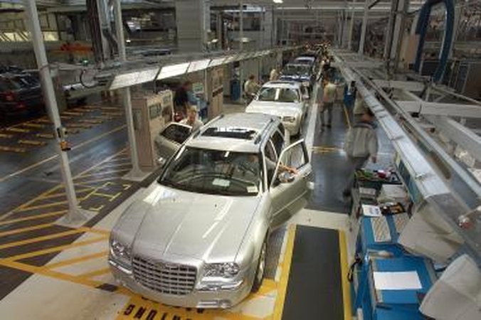 Priverstinės „Chrysler" atostogos