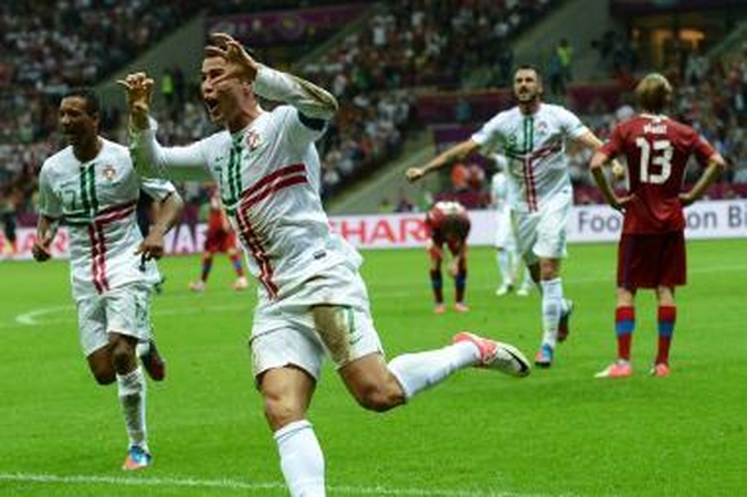Pirmieji į pusfinalį pateko Portugalijos futbolininkai