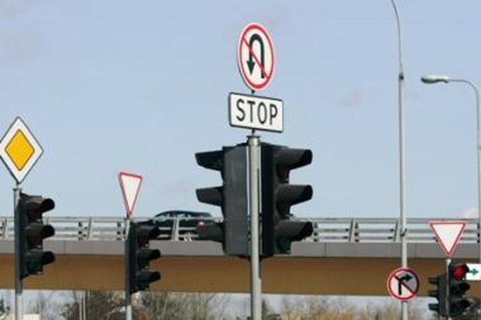 Ekspertai: absurdiško eismo reguliavimo Vilniaus gatvėse netrūksta