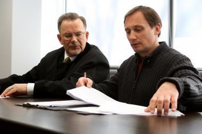 Teisme prabilęs G.Petrikas neigia savo kaltę
