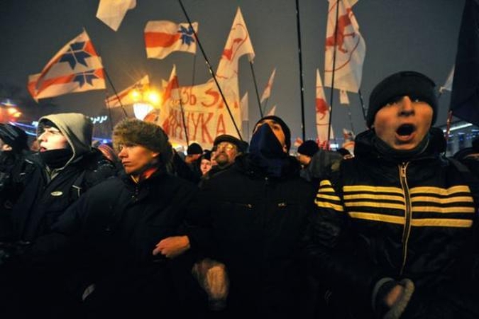 Baltarusijos teismas nuteisė kalėti du buvusius kandidatus į prezidento postą