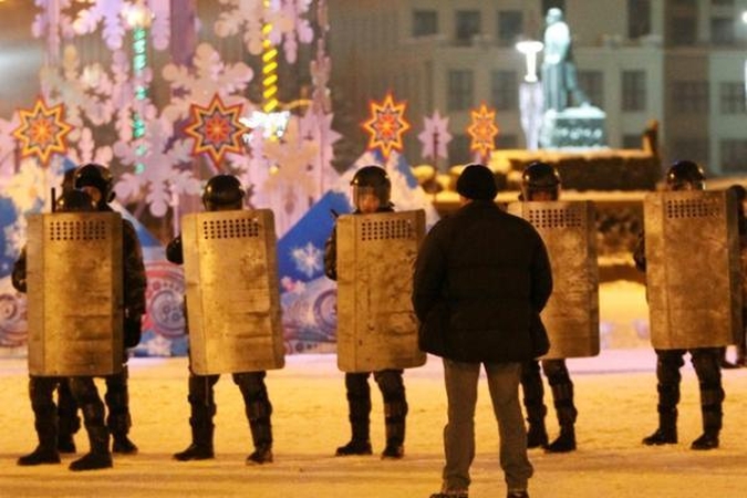 D.Grybauskaitė nepritaria "neproporcingai jėgai" prieš demonstrantus Baltarusijoje