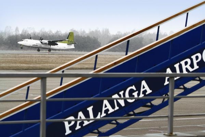 Palangos oro uostas iš Klaipėdos savivaldybių prašo milijono