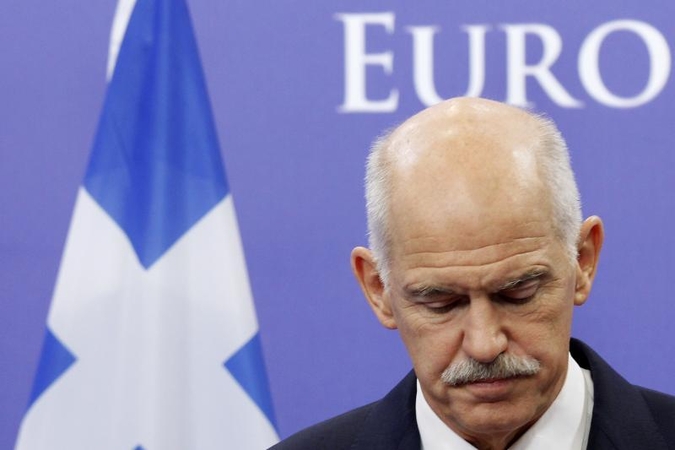 Graikijos premjeras pareikalavo ministrų kabineto atsistatydinimo