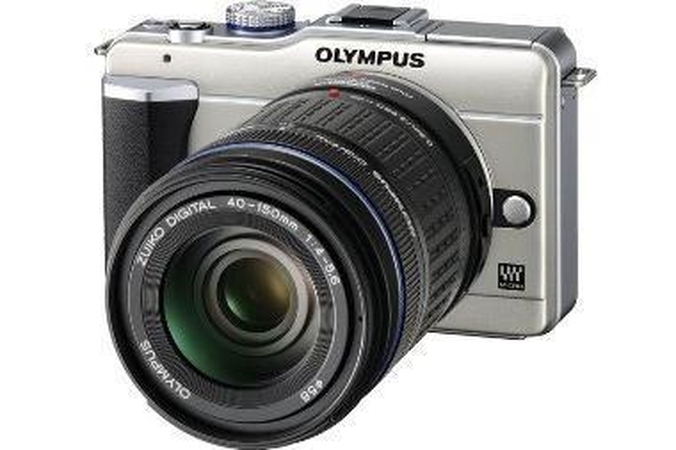 Olympus E-PL1: „kišeninis“ hibridas, pralenkęs veidrodinius fotoaparatus