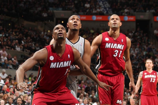 C. Bosho tritaškis lėmė dramatšiką „Heat“ pergalę prieš „Spurs“
