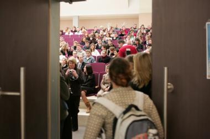 Studento pažymėjimas kainuos ne daugiau kaip 15 litų