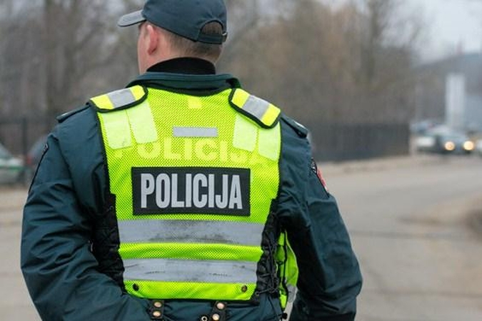 Klaipėdoje nuo petardos nukentėjo dviejų metų mergaitė