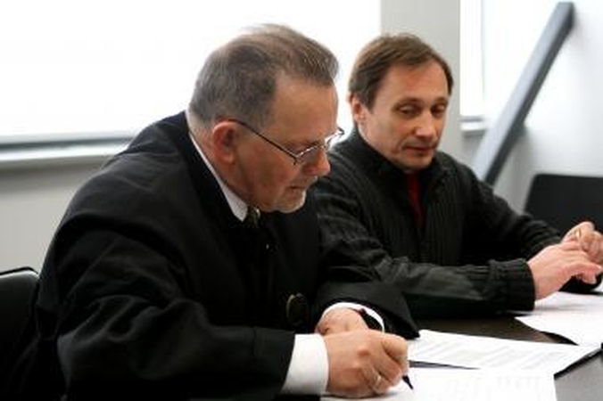 Gintaro Petriko teisme - lingvistinės kliūtys