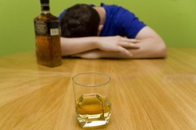 Toksikologas: Lietuvoje užaugo tautinių alkoholikų karta