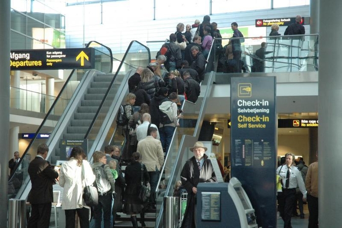 EK siūlymas skatinti darbuotojų mobilumą didins emigraciją?