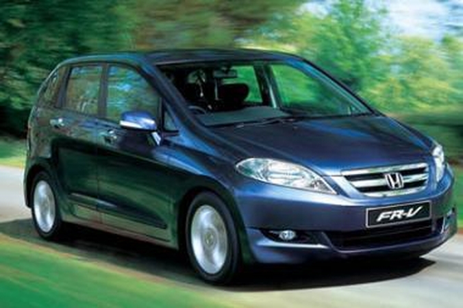 Atsisveikinimas su „Honda FR-V“