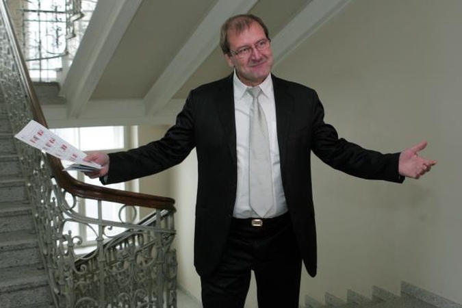 Teismui niekaip nepavyksta apklausti liudytojų Darbo partijos byloje