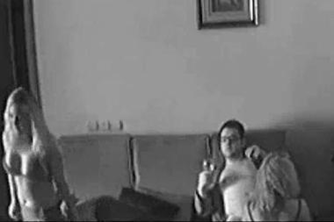 Diplomatas paliko postą dėl seksualinio skandalo
