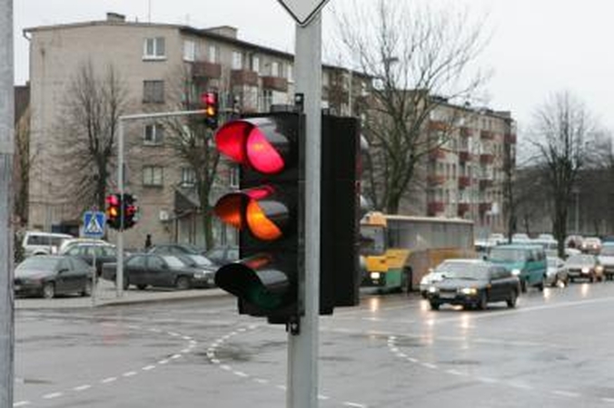 Uostamiestyje – akcija apie šviesoforo spalvų reikšmę