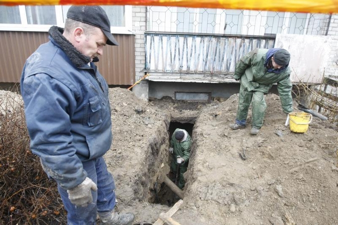 Šilutės plente – avarija kanalizacijos sistemoje 
