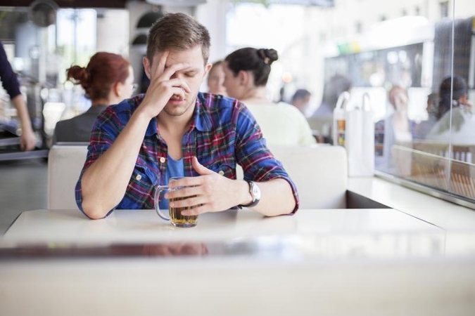 Padaugėjo alkoholinės psichozės ir lėtinio alkoholizmo atvejų 